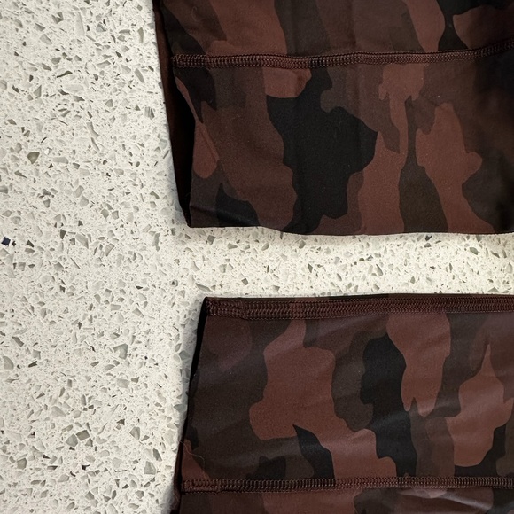 Lululemon Fast and Free Tight 28" *Non-Reflective - Picture 6 of 11